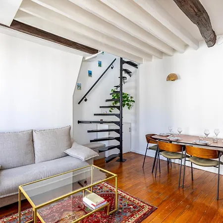 Appartamento Guestready - Duplex Under The Parisian Rooftops Parigi
